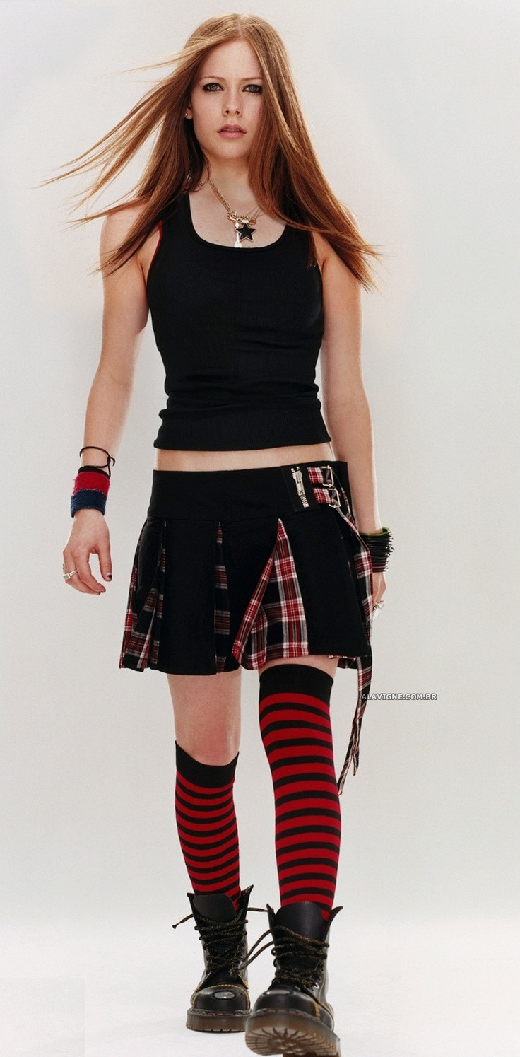 Ms Lavigne new vid