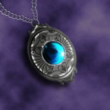 The amulet of realities